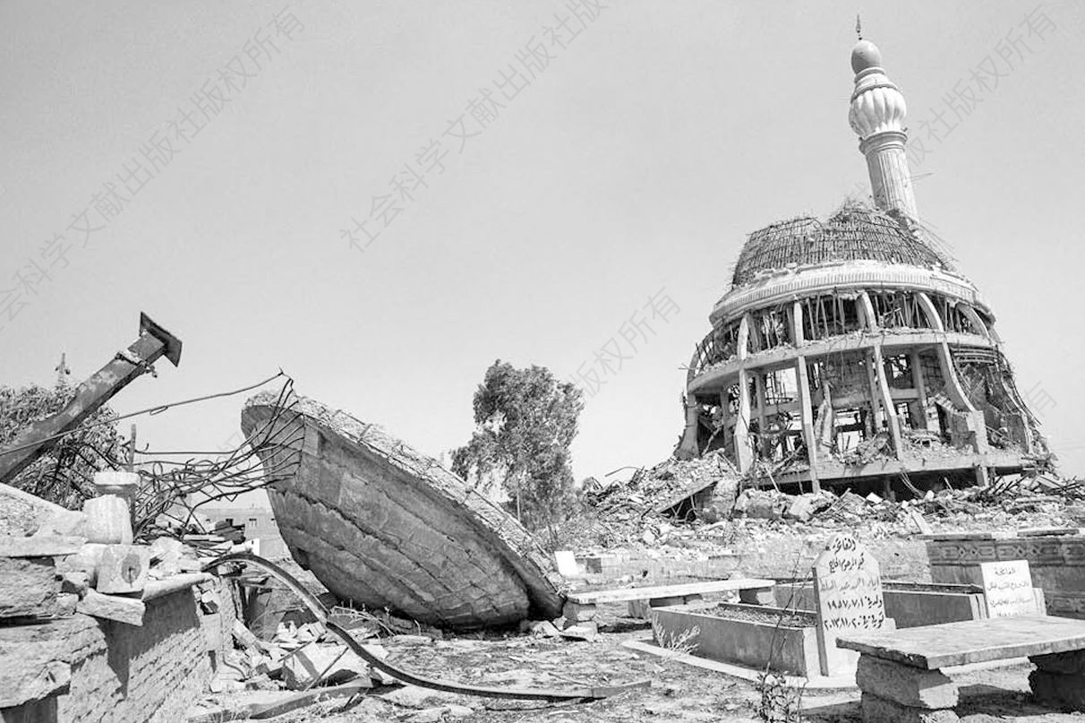2016年7月，一座被“伊斯兰国”用作军火库的清真寺遭美军空袭之后